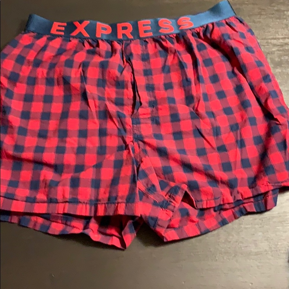 Men’s EXPRESS TRUNKS SIZE LARGE